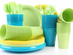 МАРТ Беларуси определил перечень одноразовой пластиковой посуды, которая попадёт под запрет с 1 января 2021 года